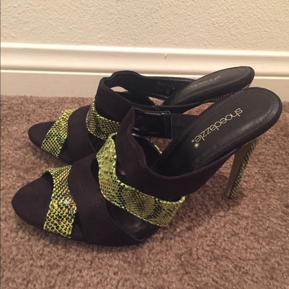 Shoedazzle Snakeskin Heels Size 9 - Picture 2 of 4